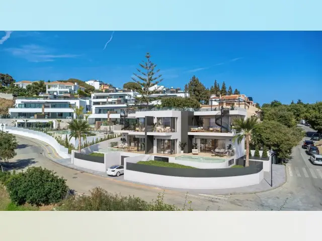 Adosado 5 Dormitorios Lujo Cabopino Vistas Mar Golf