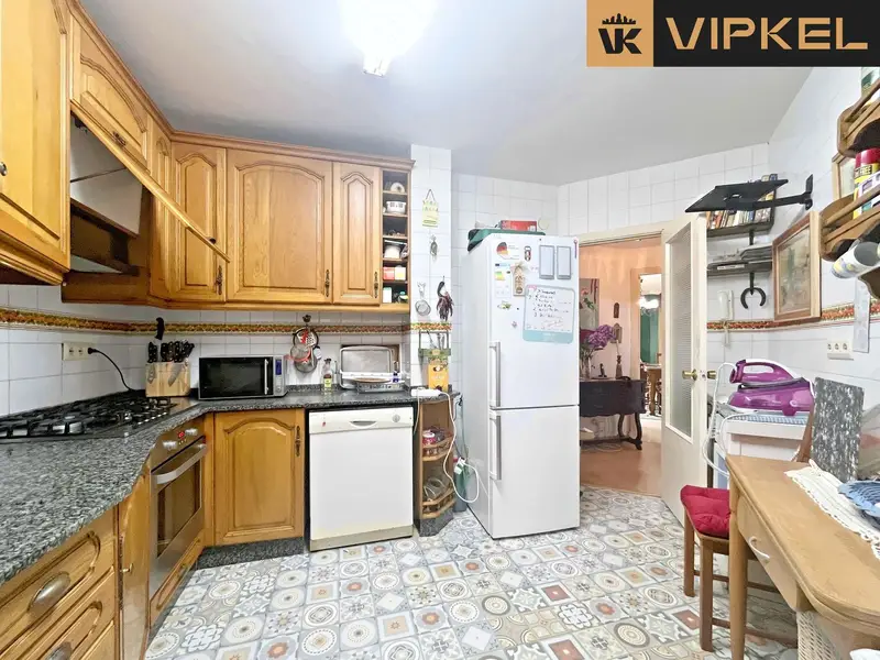 Venta de piso amplio en Caranza Ferrol cerca de servicios