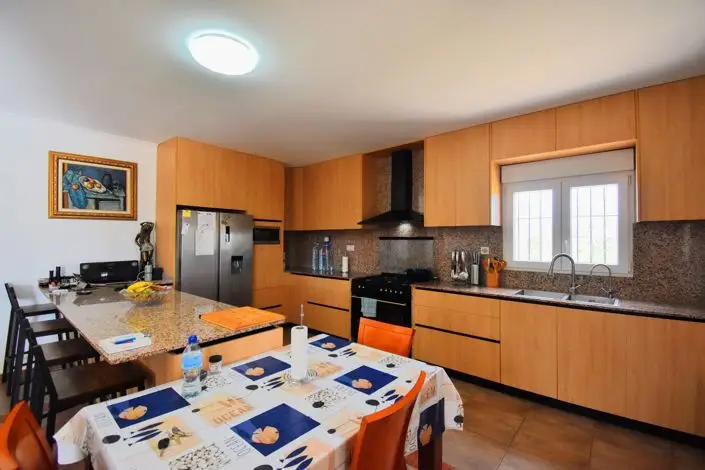 Villa 4 Dormitorios Montroy