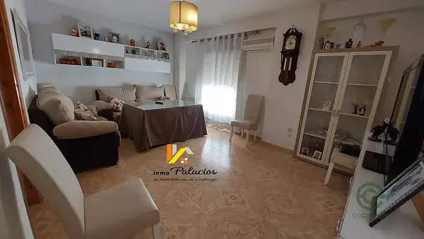 Casa en Jaen con 4 dormitorios y garaje triple
