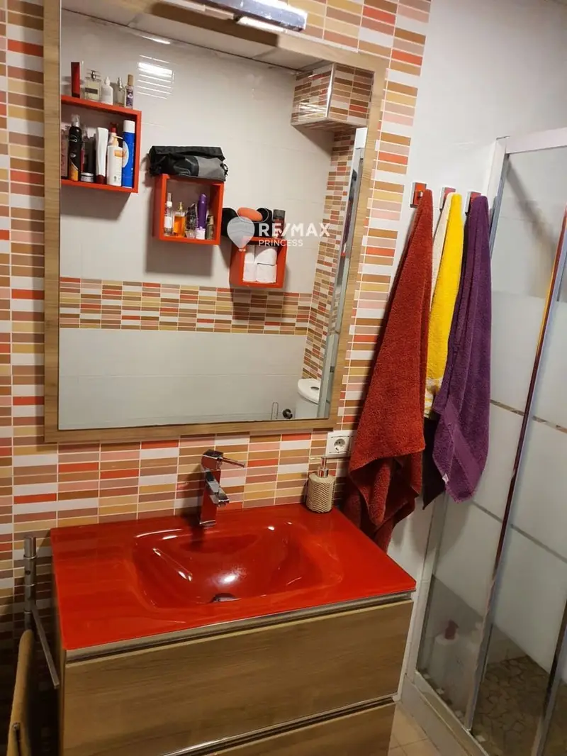 Piso en Benalúa Alicante 80m² cerca de servicios y transporte