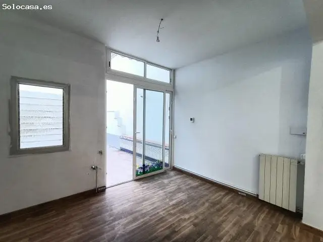 Casa con Patio y Terraza en Casagemes