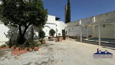 Chalet en Venta en Puente Genil