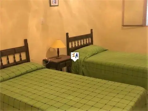 Casa Villa 3 Dormitorios Los Villares Cerca Martos