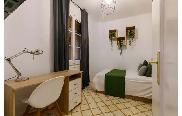 Habitacion en piso reformado Barcelona Netflix incluido