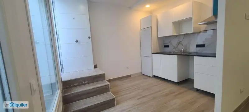 Alquiler en el centro de Alhaurín de la torre, 2 habitaciones y 2 patios