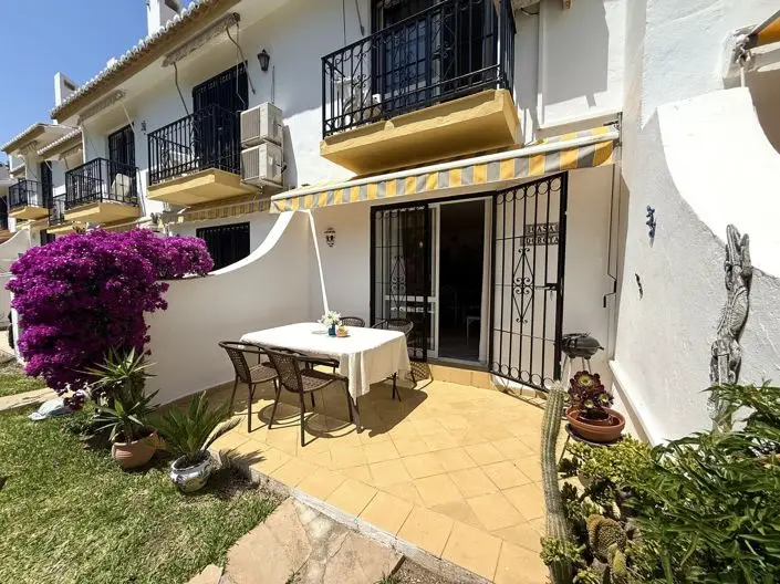 Adosado 2 Dormitorios Calahonda Jardin Terraza Piscina