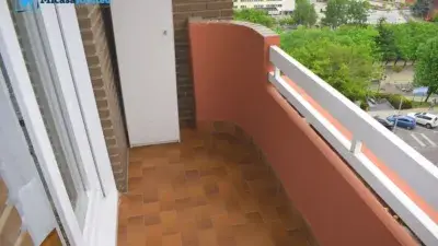 Piso Estudiantes 95m2 3 Habitaciones 2 Baños Garaje Terraza