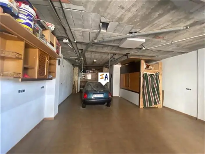 Garaje Comercial 76m2 Alcalá la Real Jaén  Apartamento