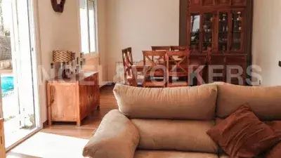 Casa en Alquiler en Mirasol 240m2 Julio Agosto Piscina Jardin