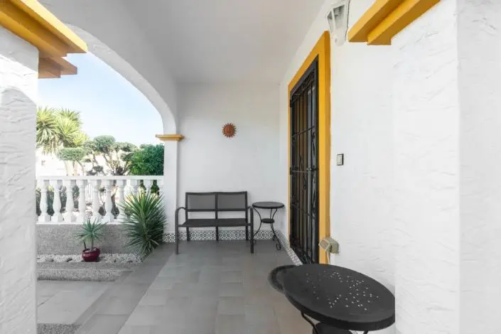 Villa 3 Dormitorios La Marina Costa Blanca