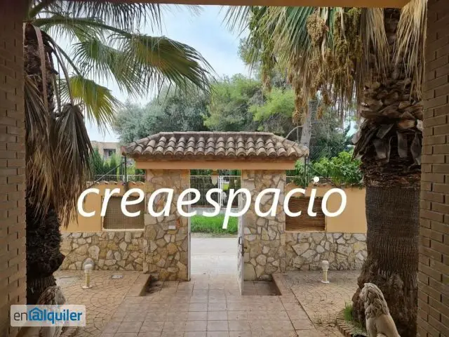 Chalet de Lujo en La Cañada con Piscina Interior