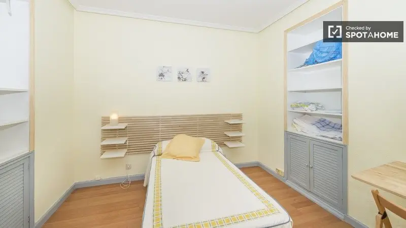 Apartamento 4 Dormitorios 2 Baños Madrid Alquiler Spotahome