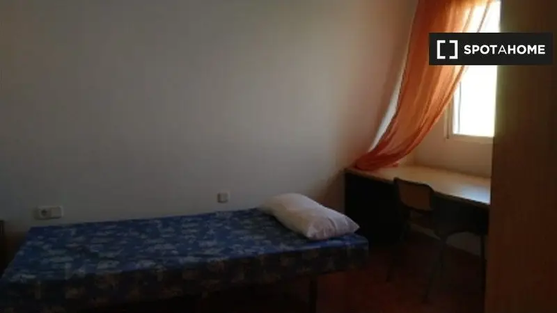 Apartamento 6 Dormitorios 2 Baños Valencia