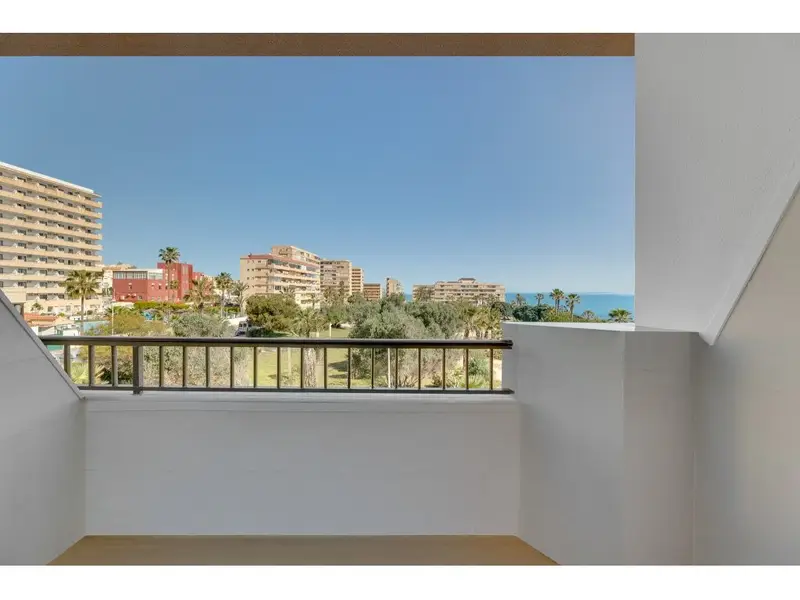 Apartamento en Venta Torrevieja, Vistas al Mar, Cerca de Playa La Mata