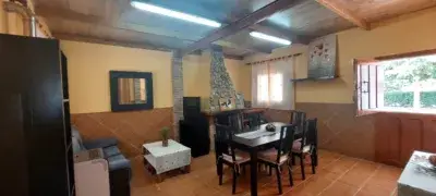 Chalet Rustico en Alquiler Sucs 3 Dormitorios