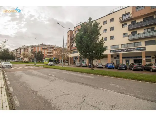 Alquiler Local Comercial Huerta Rosales Badajoz 184m2