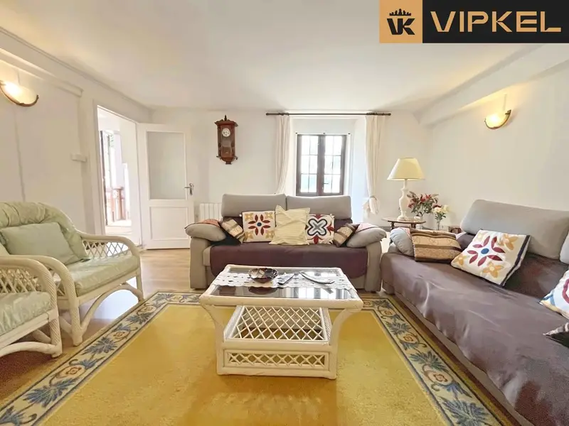 Casa de Piedra Gallega en Cedeira Reformada con Jardín