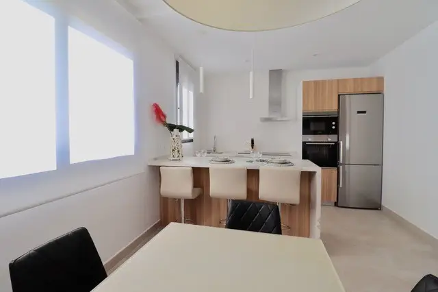 Casa con Piscina en La Nucia - Nueva Construccion
