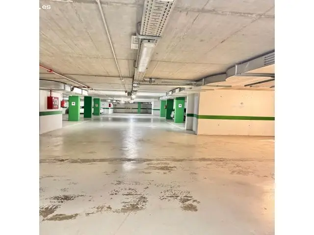 Plaza Parking Coche Girona Devesa 13m2