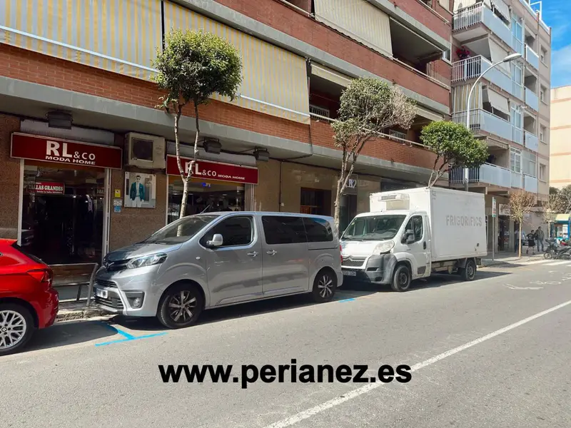 Venta Local Comercial C Lérida El Prat de Llobregat