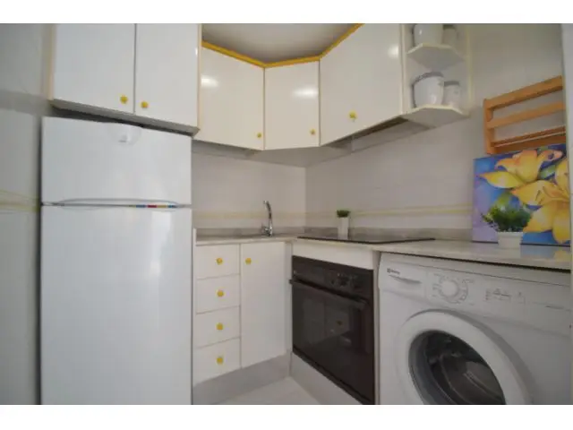 Bungalow con Piscina en Torrevieja Ideal para Familias