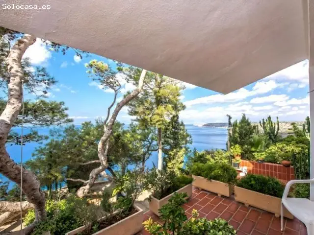 Villa Exclusiva en Badia Gran con Vistas al Mar