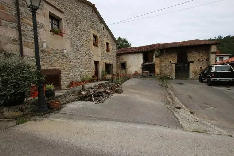 Venta Casa con Jardin en Roiz Valdáliga
