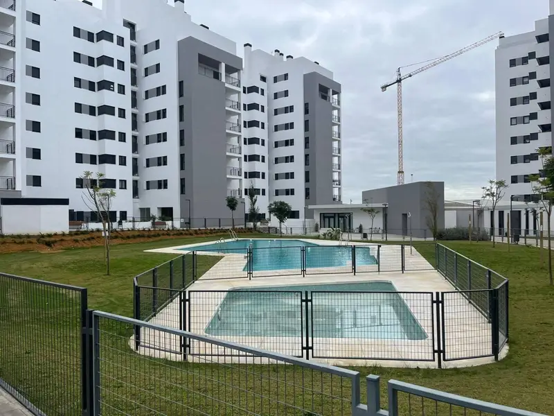 Alquiler Piso Entrenucleos Dos Hermanas 3 Dorm 2 Baños
