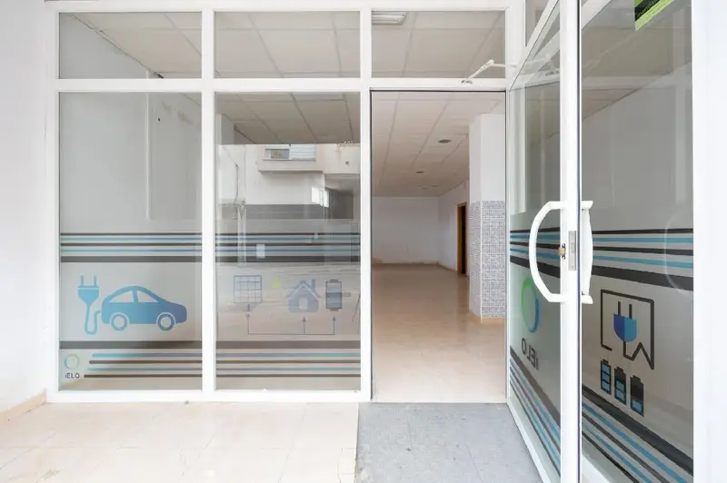 Venta Local Comercial en Armilla Ayuntamiento