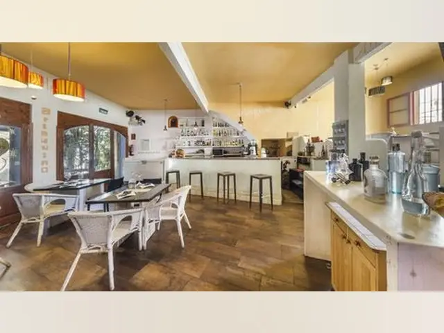 Restaurante con Apartamento 2 Dormitorios en Mojacar