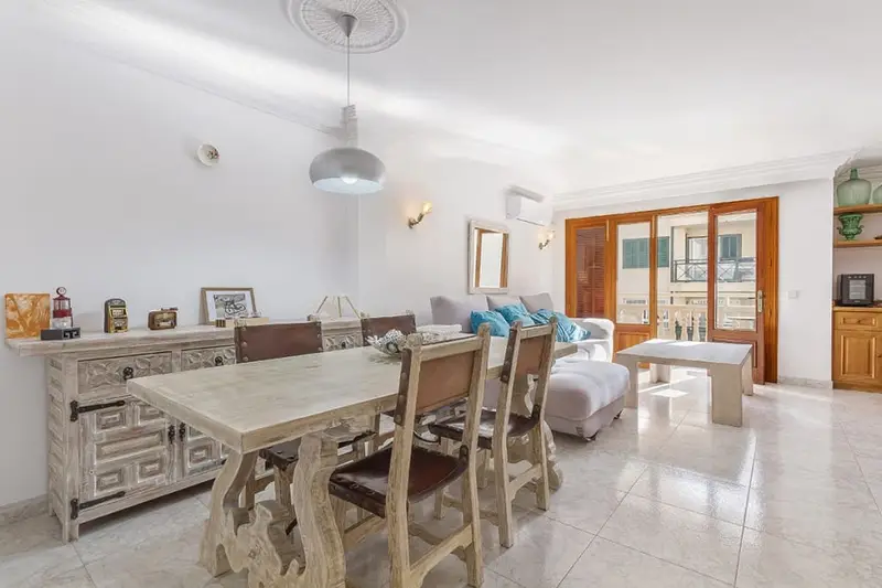 Apartamento en Puerto Pollensa con Vistas a la Sierra de Tramuntana