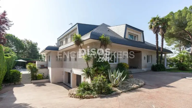 Casa en alquiler en Las Lomas