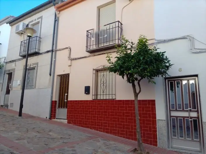 Adosado 3 Dormitorios Martos Cerca Hospital