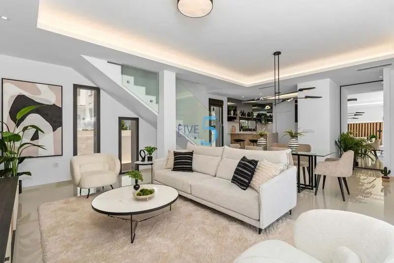 Villa de Lujo en Ciudad Quesada 3 Dormitorios 3 Baños