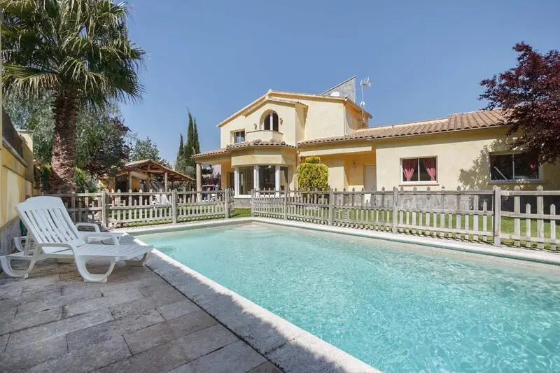 Villa en venta en Mas Mestre cerca de Sitges