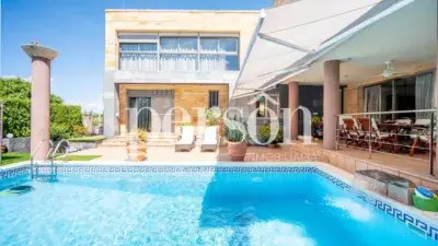 Chalet en venta en Canet