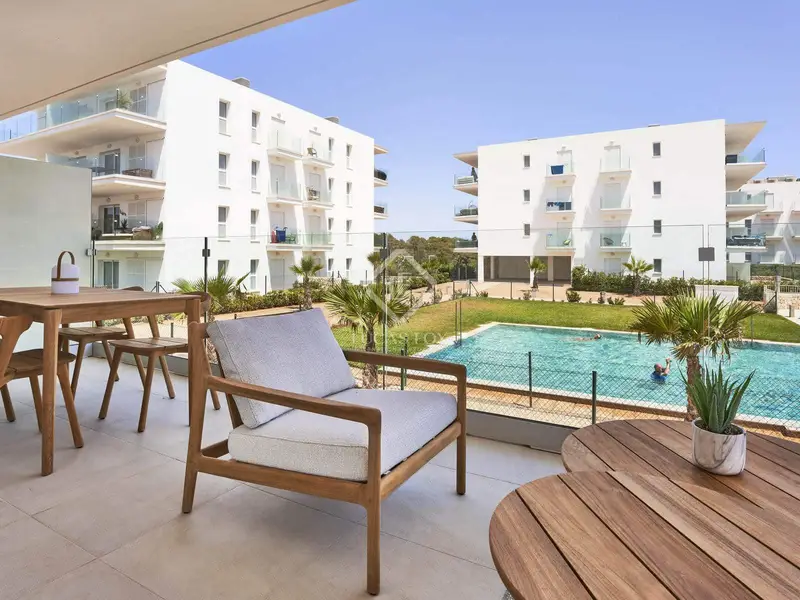 Apartamento en Cala d'Or Mallorca: 2 Dormitorios, Piscina, Jardín