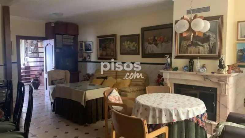 Casa en Venta en Ubrique Centro 5 Dormitorios 195m2