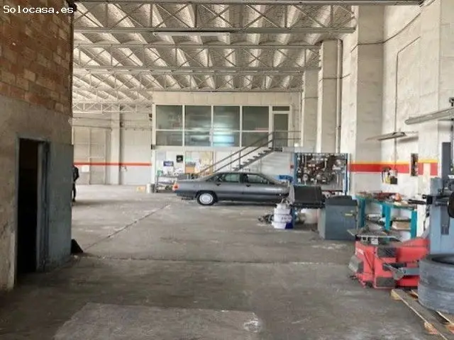 Solar Urbano con Taller Mec	ánico en Caldes de Malavella
