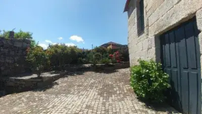 Casa en Venta en Beade Galicia con Viñedos