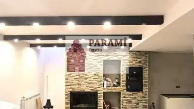 Casa adosada en venta en Entrena