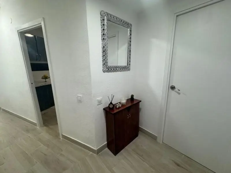 Apartamento con Terraza y Parking en Benidorm Centro