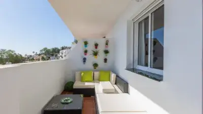 Apartamento en La Cala de Mijas con Vistas al Mar y Piscina
