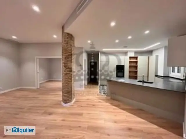 Piso Reformado 200m2  4 Dormitorios  Pla del Remei  Mercado Colon