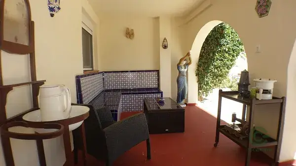 Residencia con 4 Apartamentos en Venta: Ideal para Negocio y Vivienda