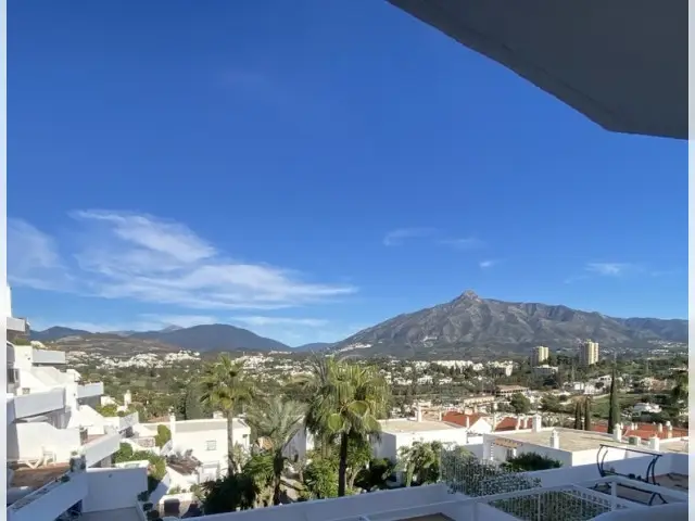 Apartamento 2 Dormitorios en Nueva Andalucía Marbella