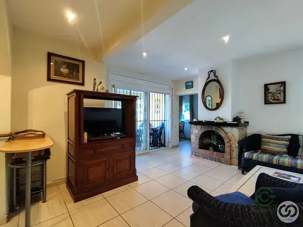 Chalet con Piscina Privada en Empuriabrava