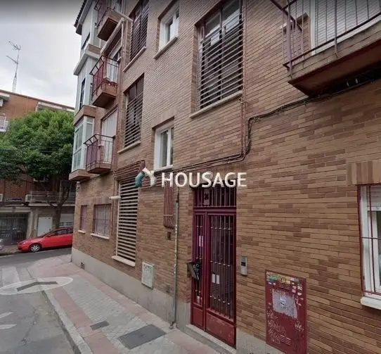 Piso en venta en Madrid cerca del metro Urgel