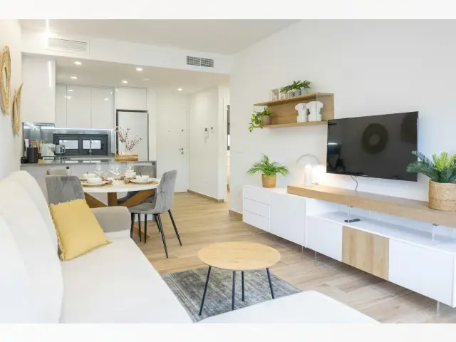 Apartamento 2 Dormitorios Villamartin Golf Lujoso